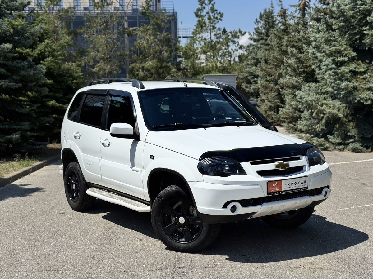 car-image