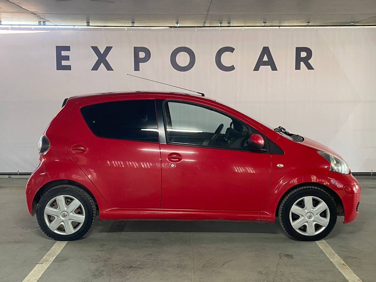 car-image