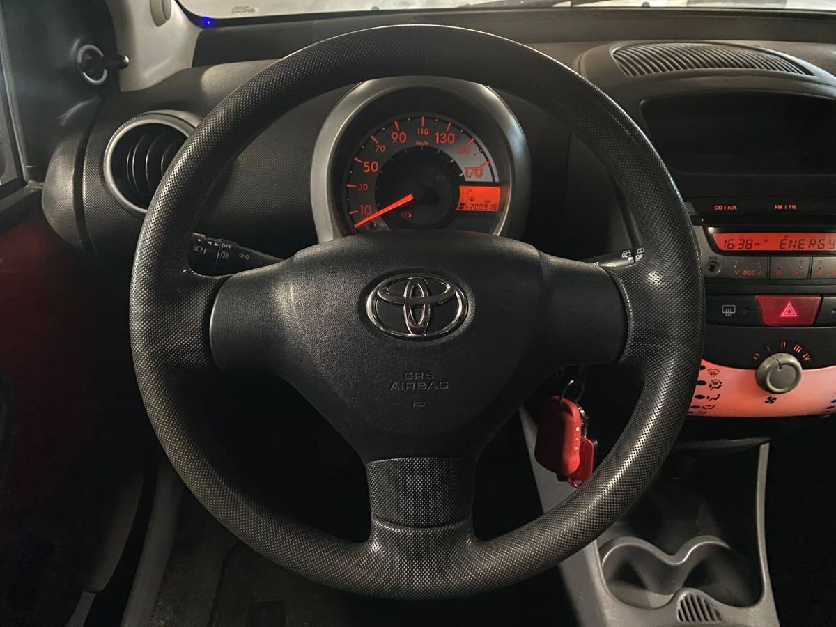 car-image