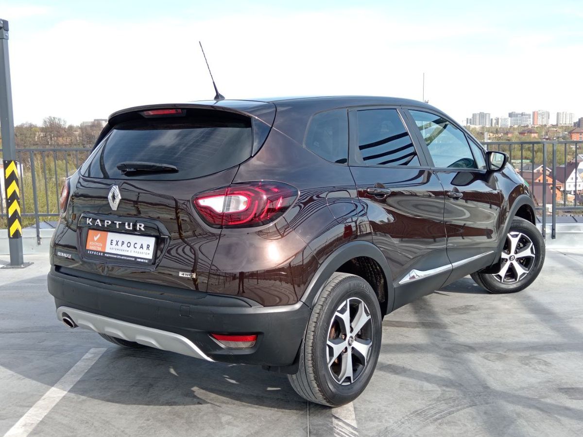 car-image