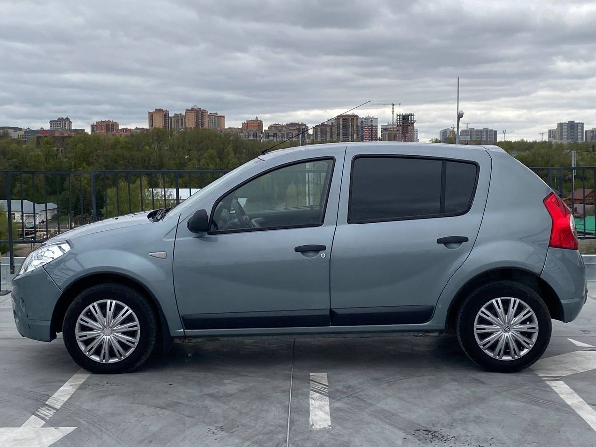 car-image
