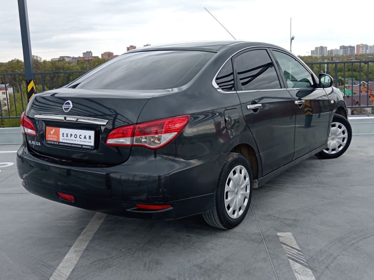 car-image