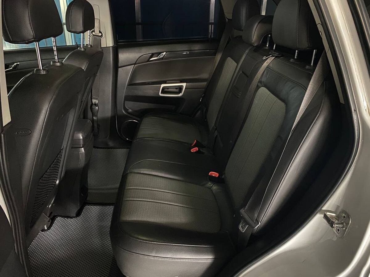 car-image
