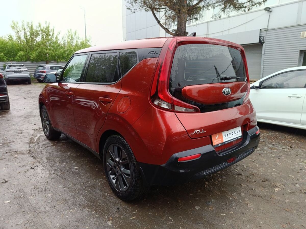 car-image