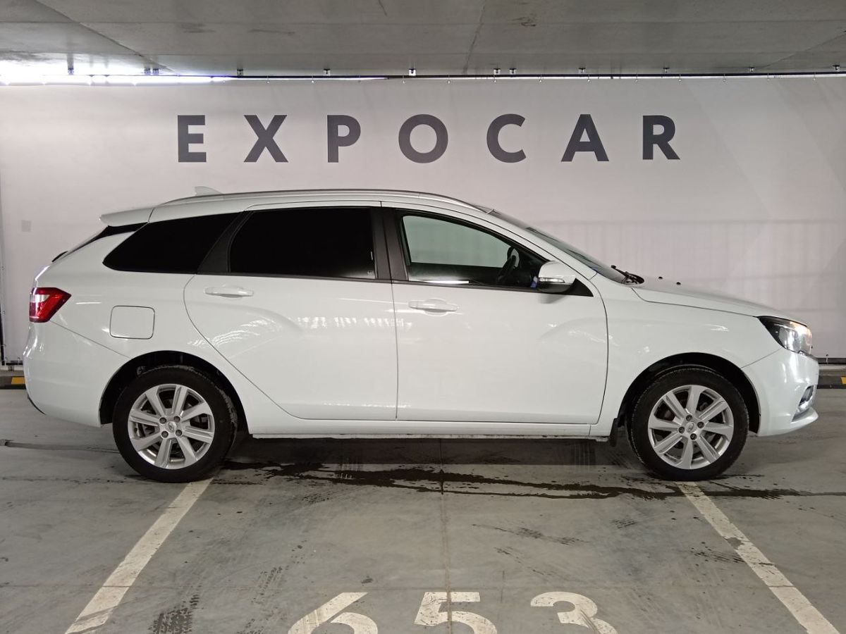 car-image