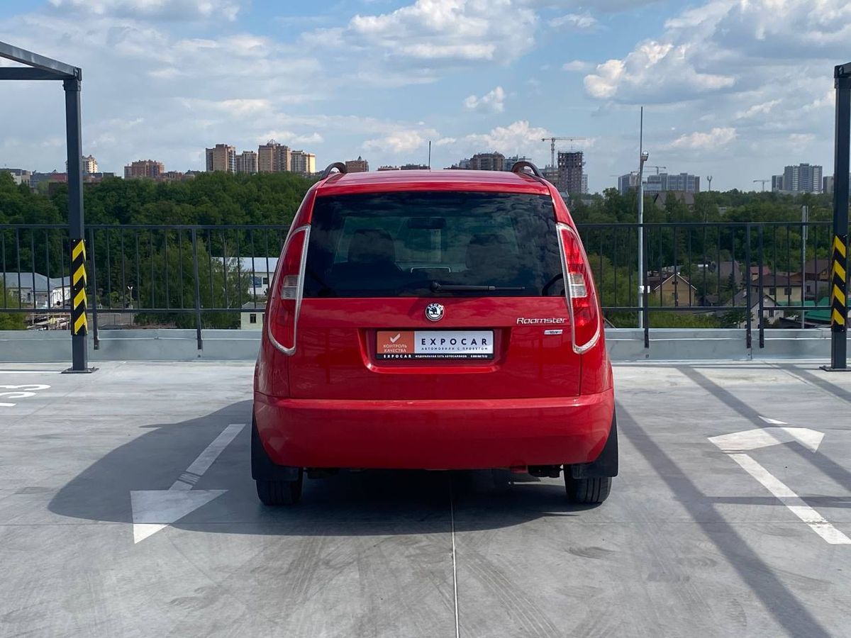 car-image
