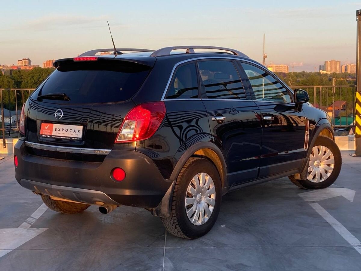 car-image