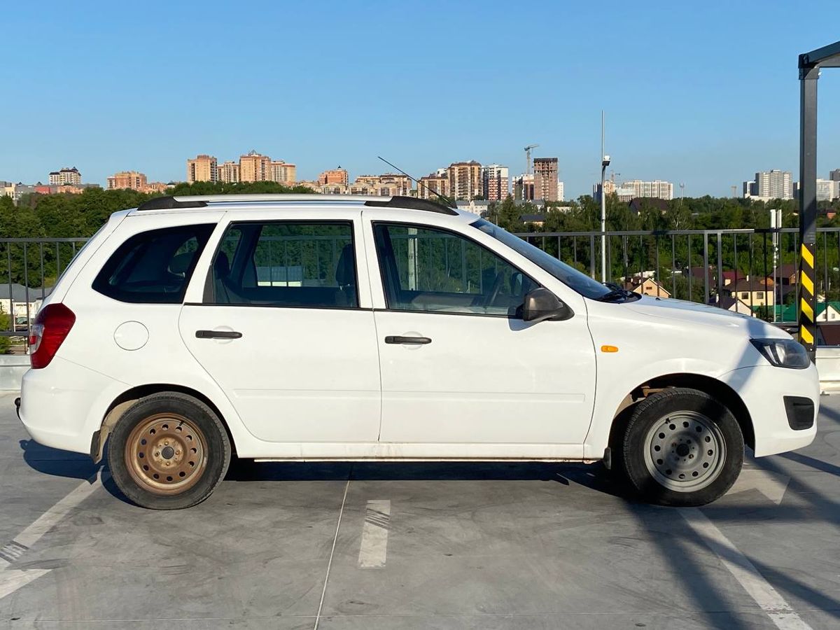 car-image