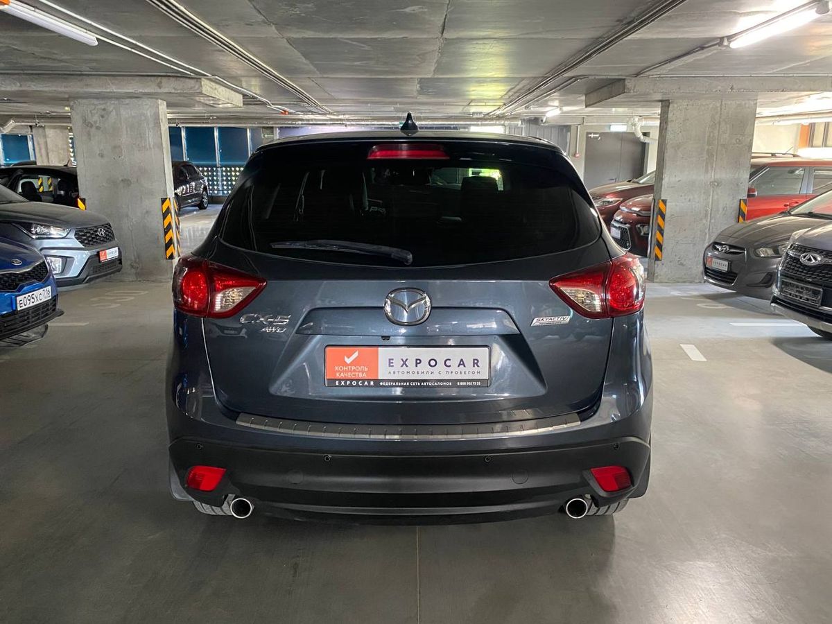 car-image