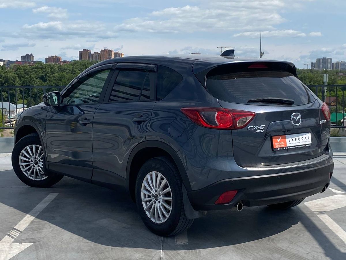 car-image