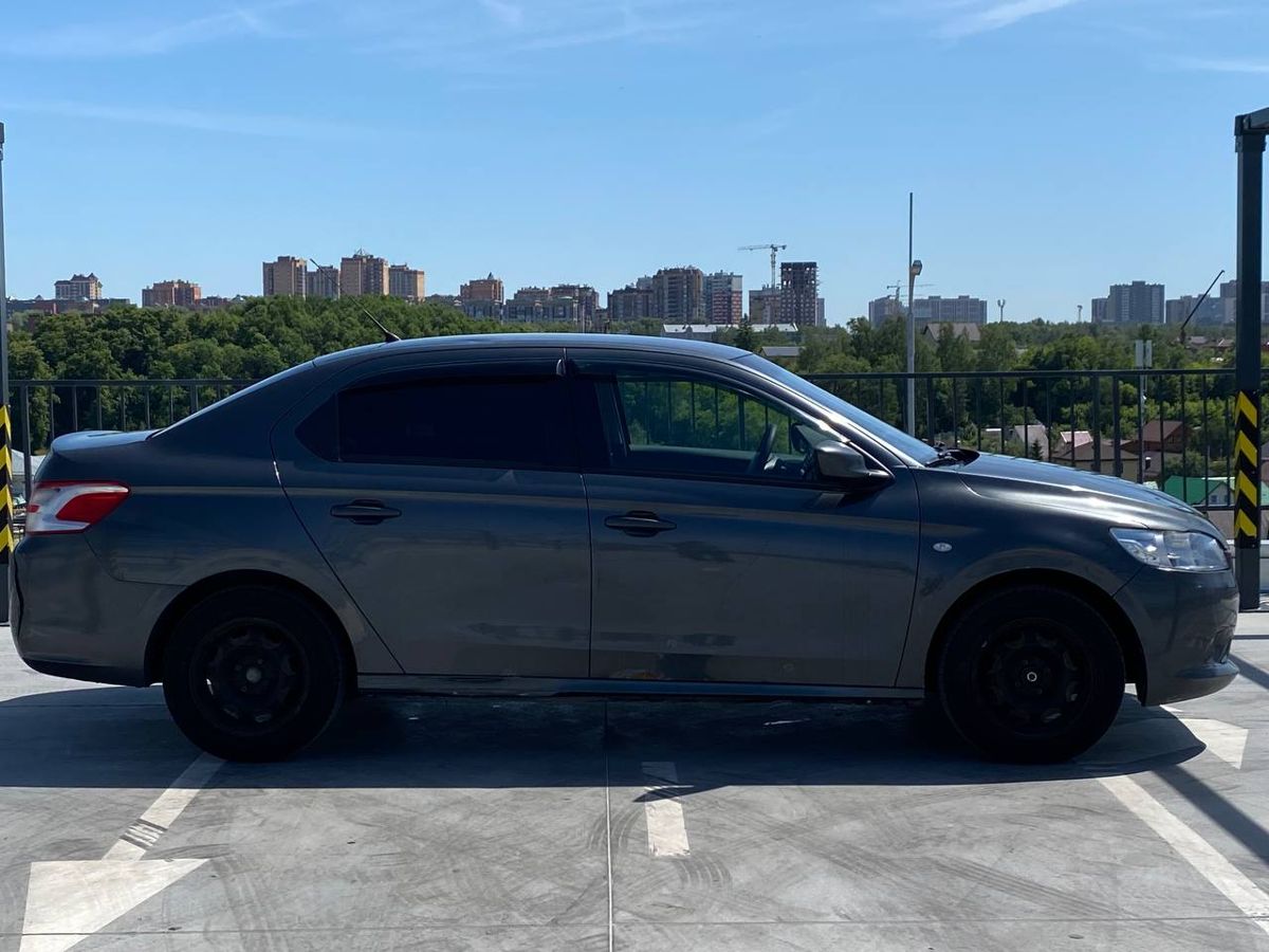 car-image