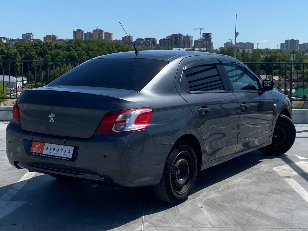 car-image