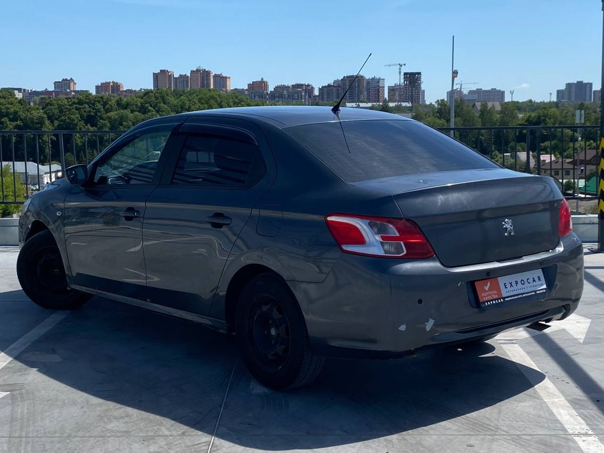 car-image