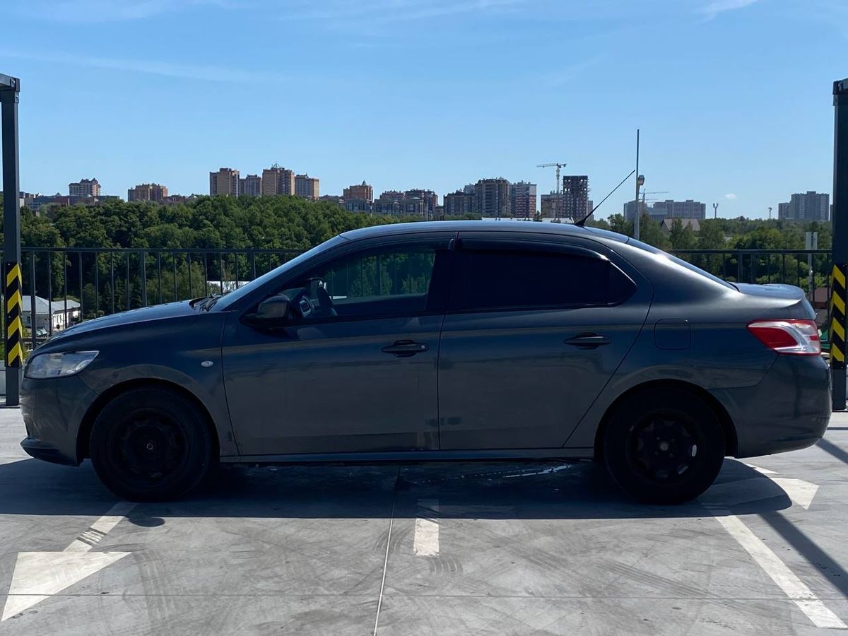 car-image