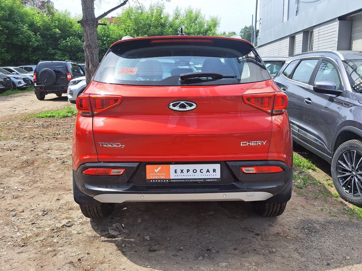 car-image
