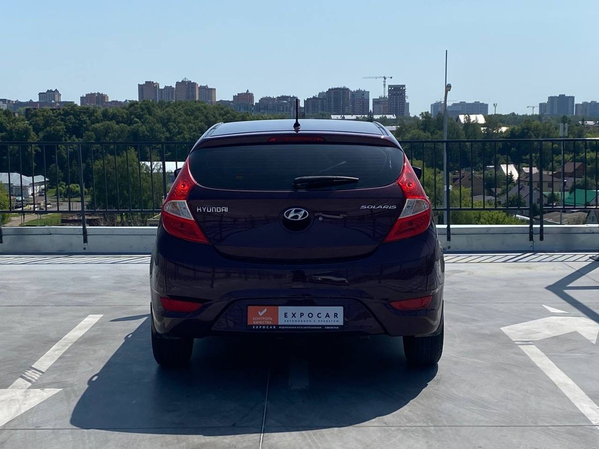 car-image