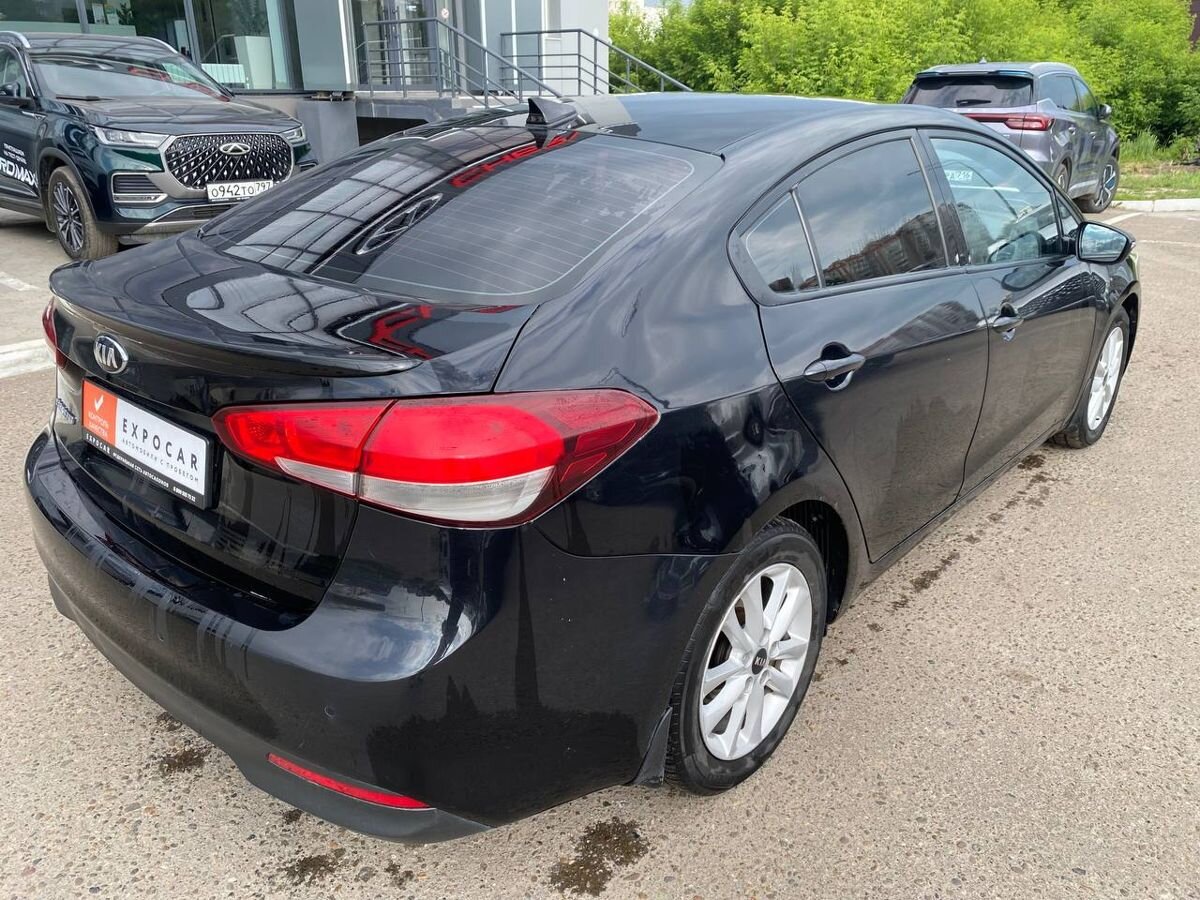 car-image