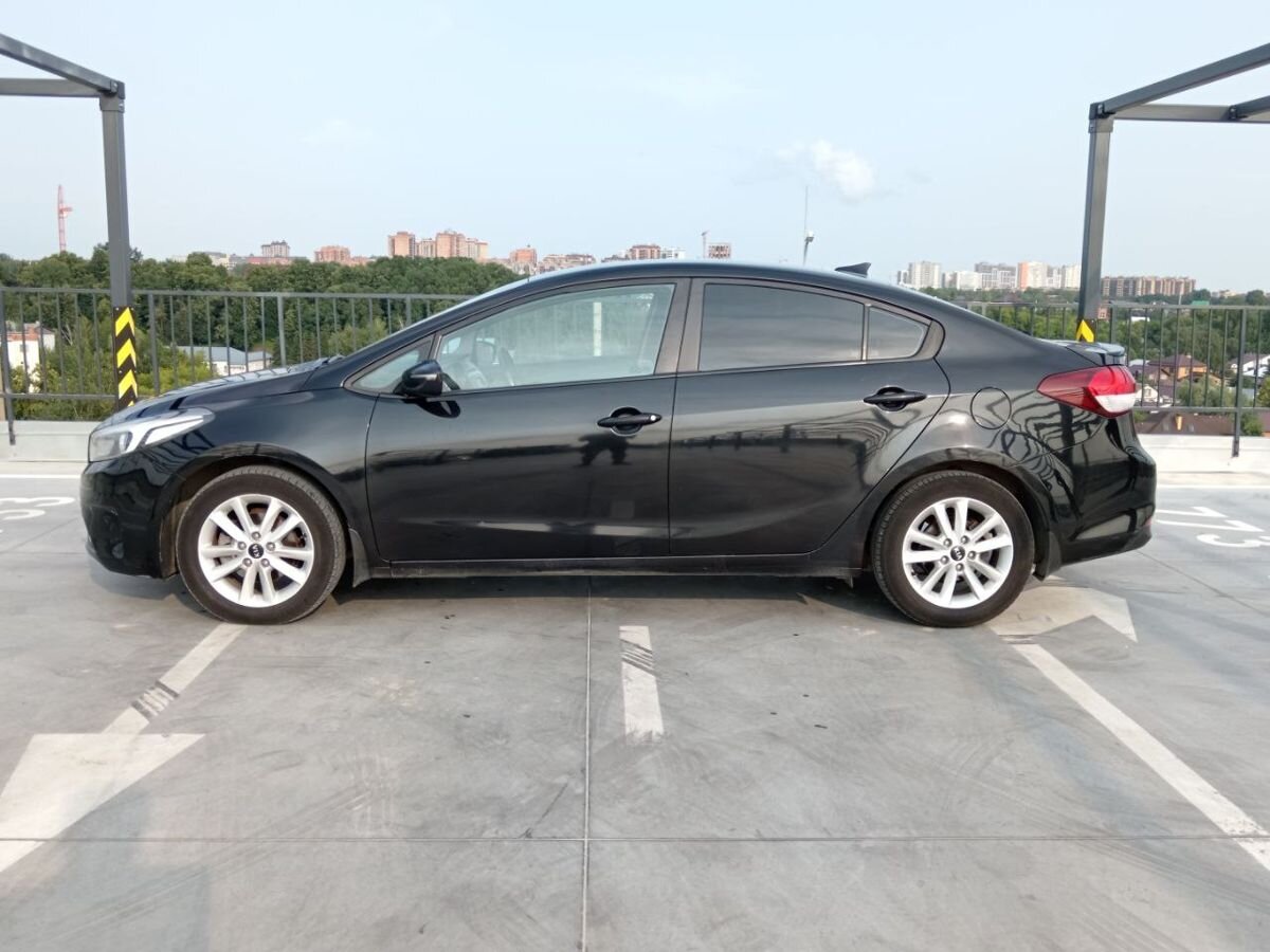 car-image