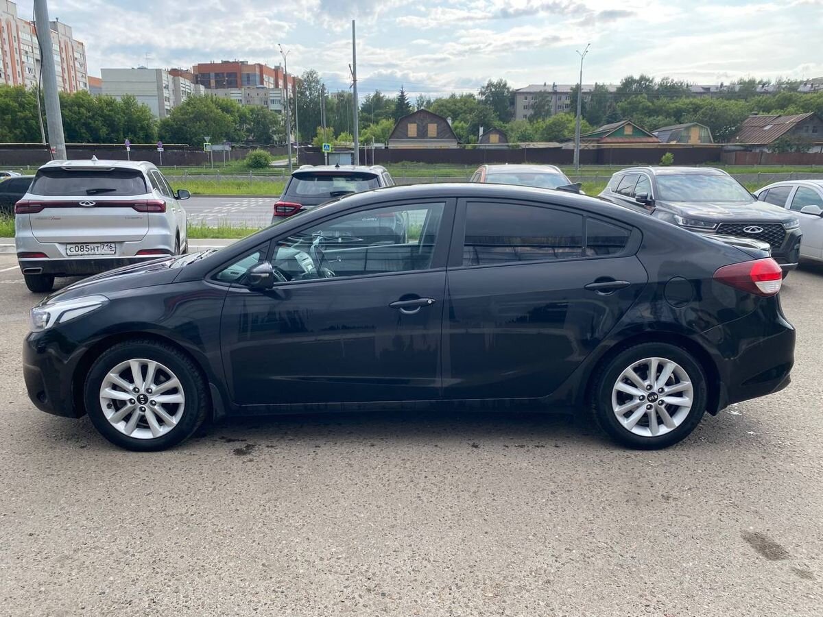 car-image