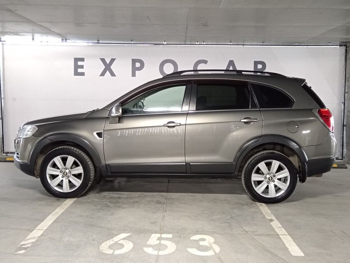 car-image