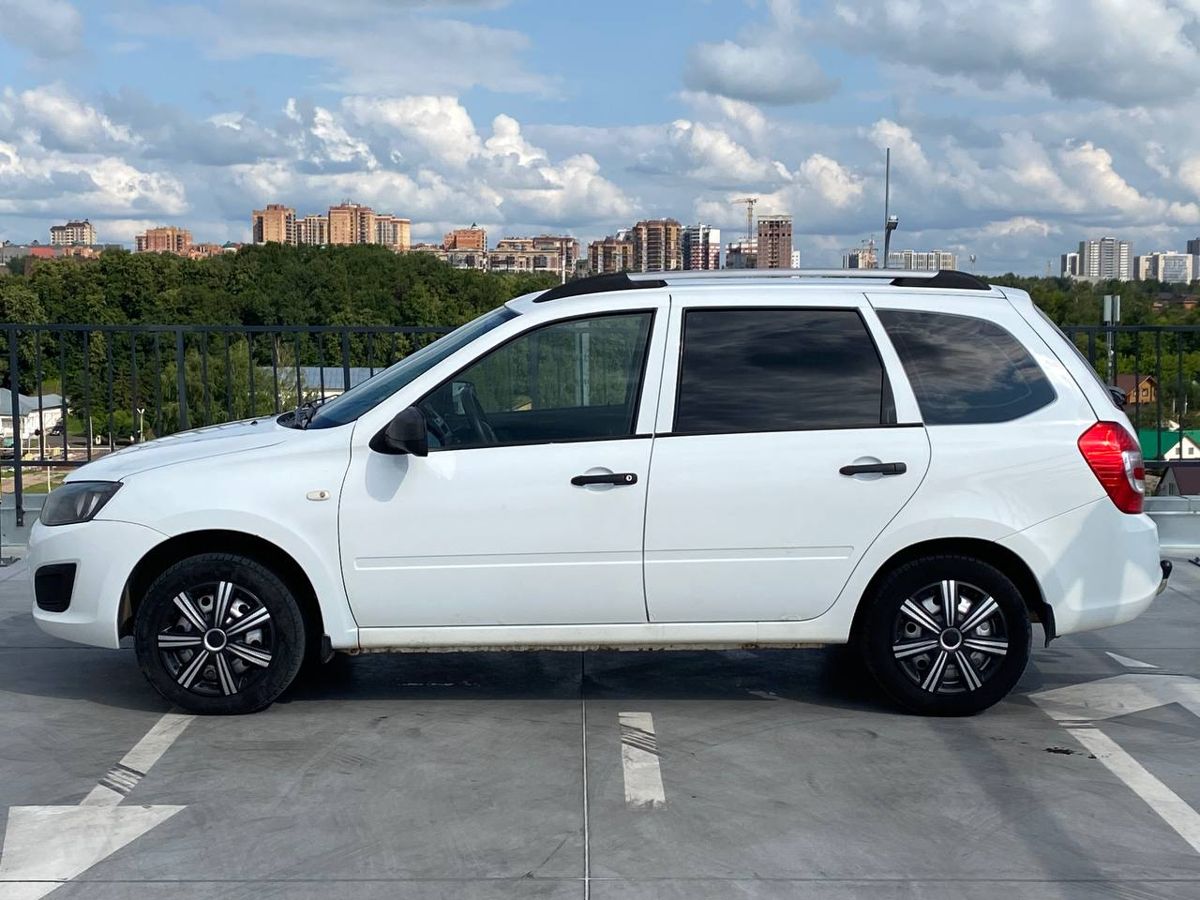 car-image