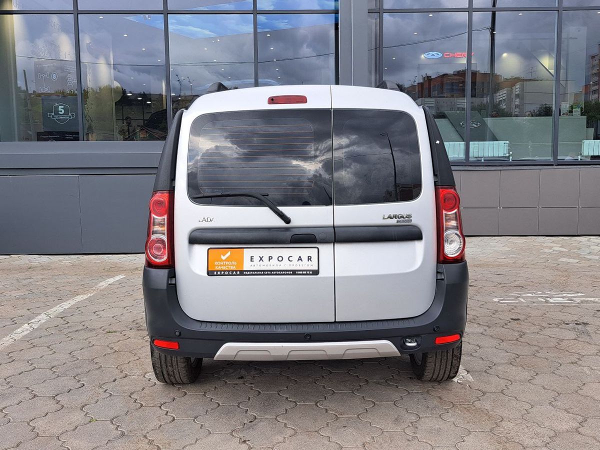 car-image