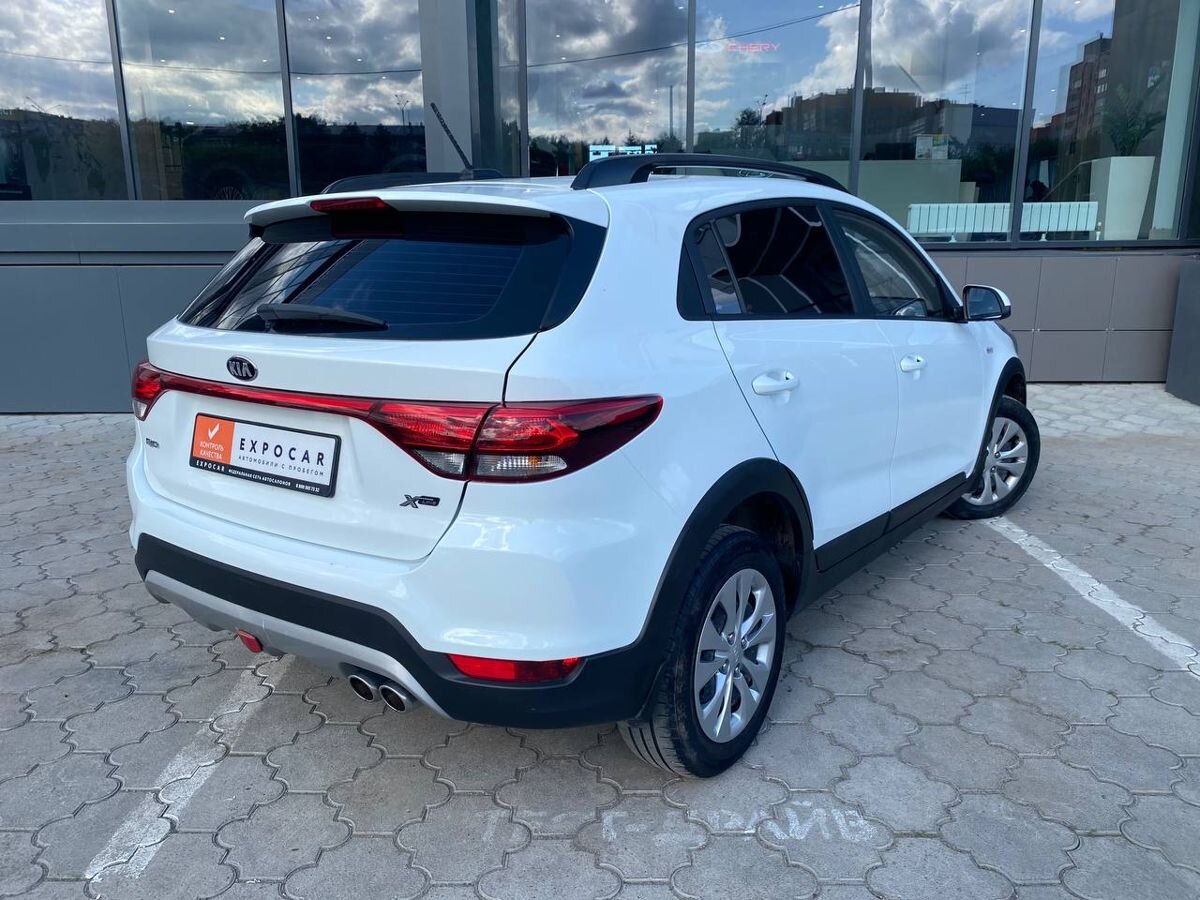 car-image
