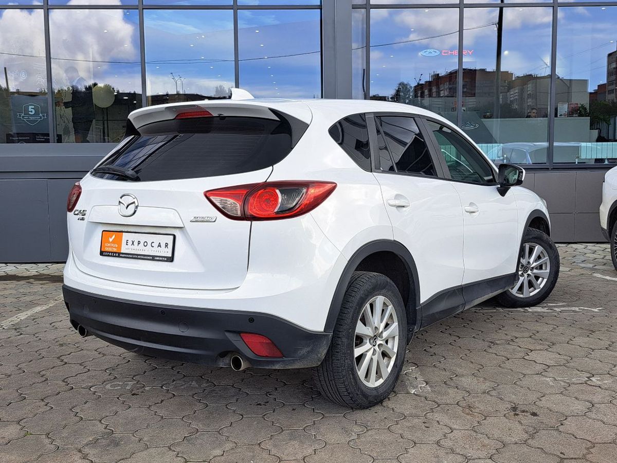 car-image