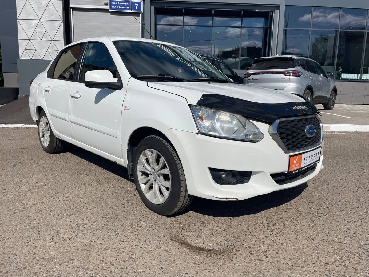 car-image