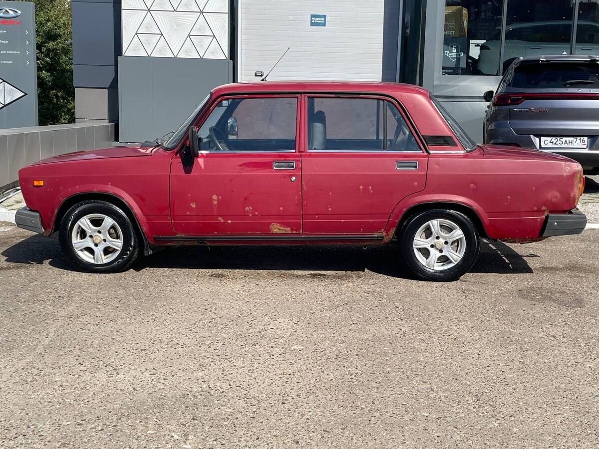 car-image