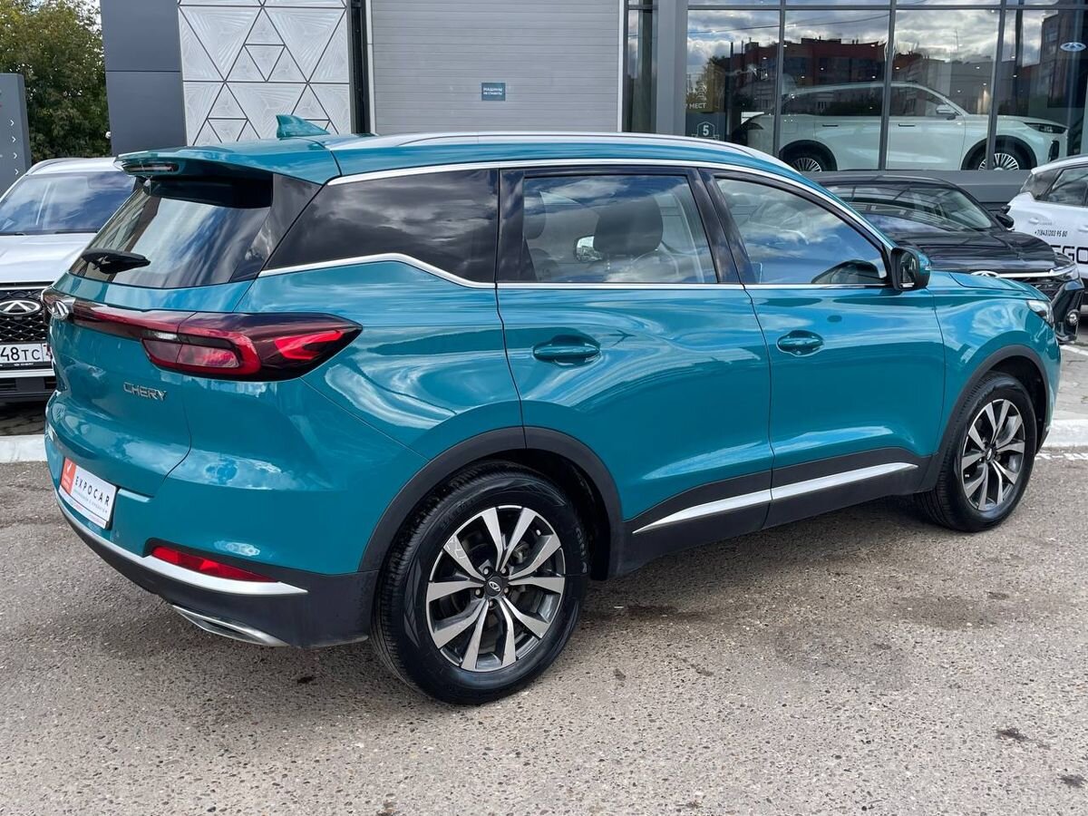 car-image