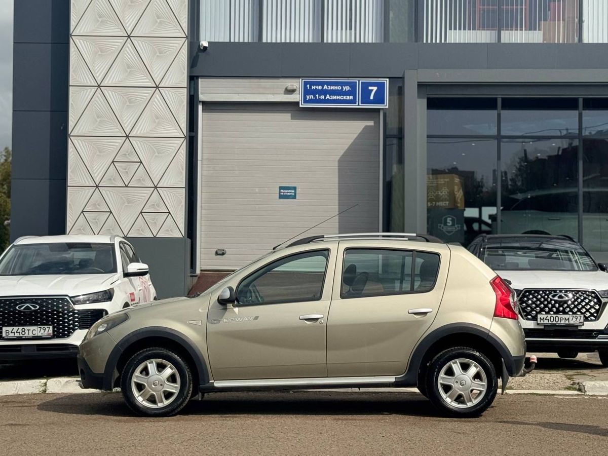 car-image