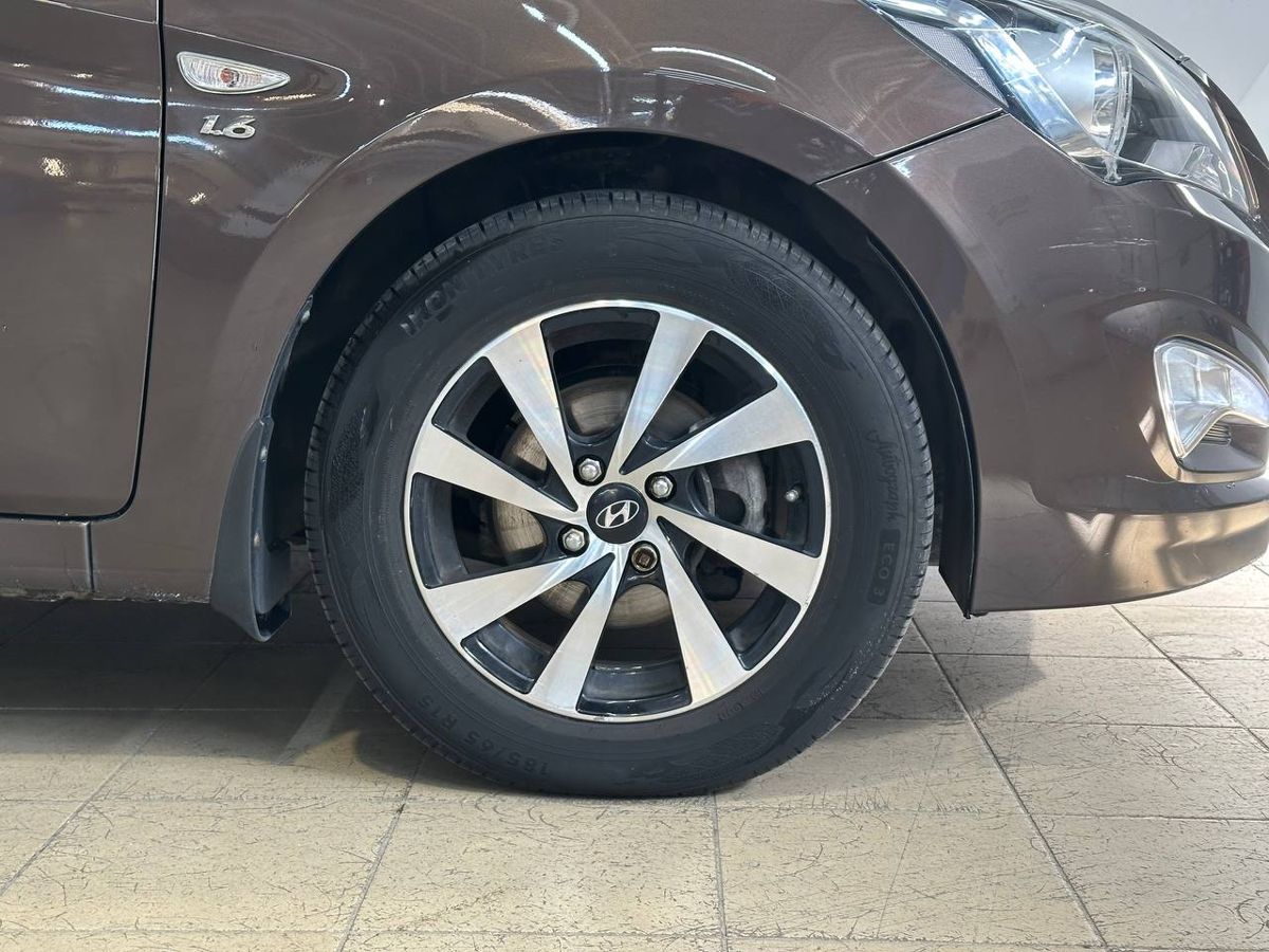 car-image