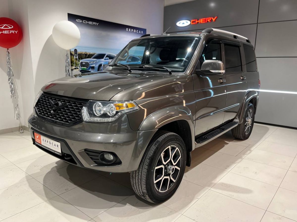 car-image