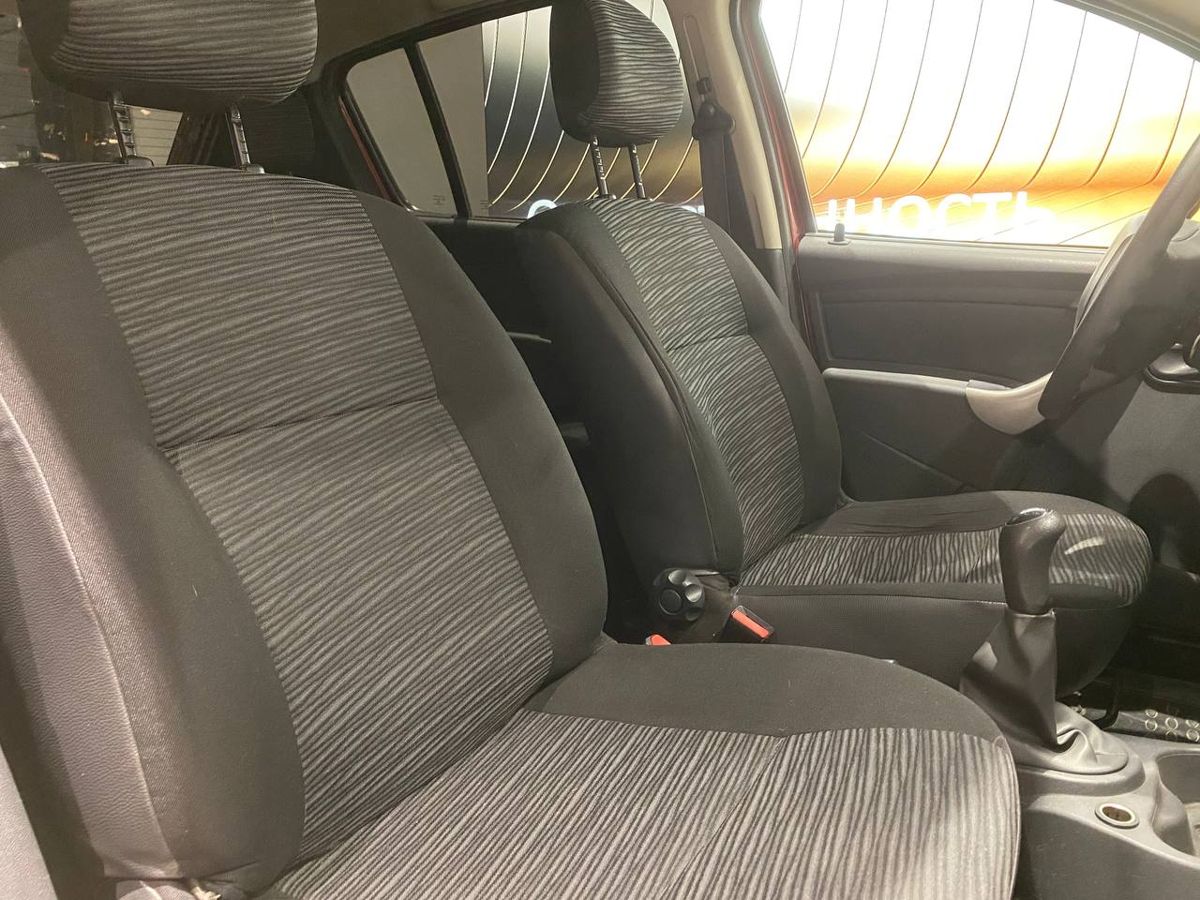 car-image