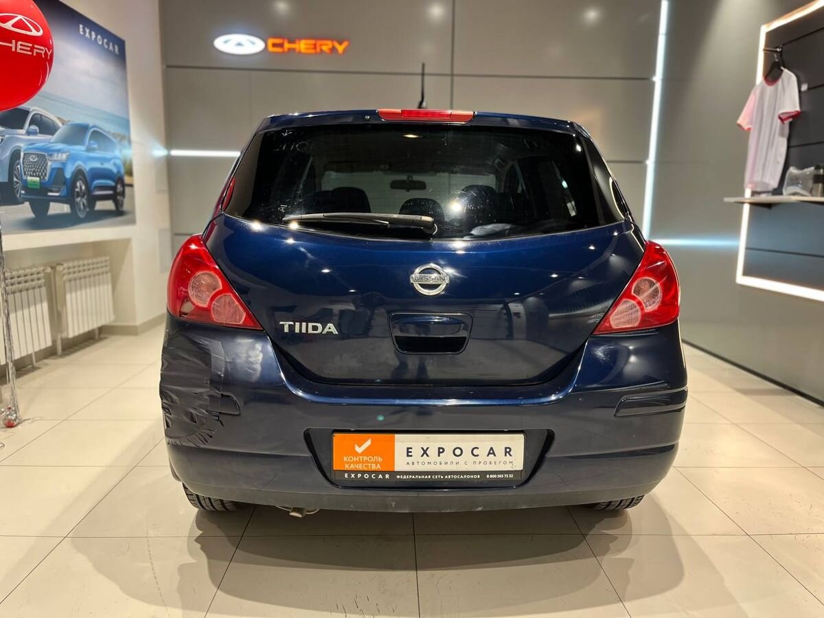 car-image