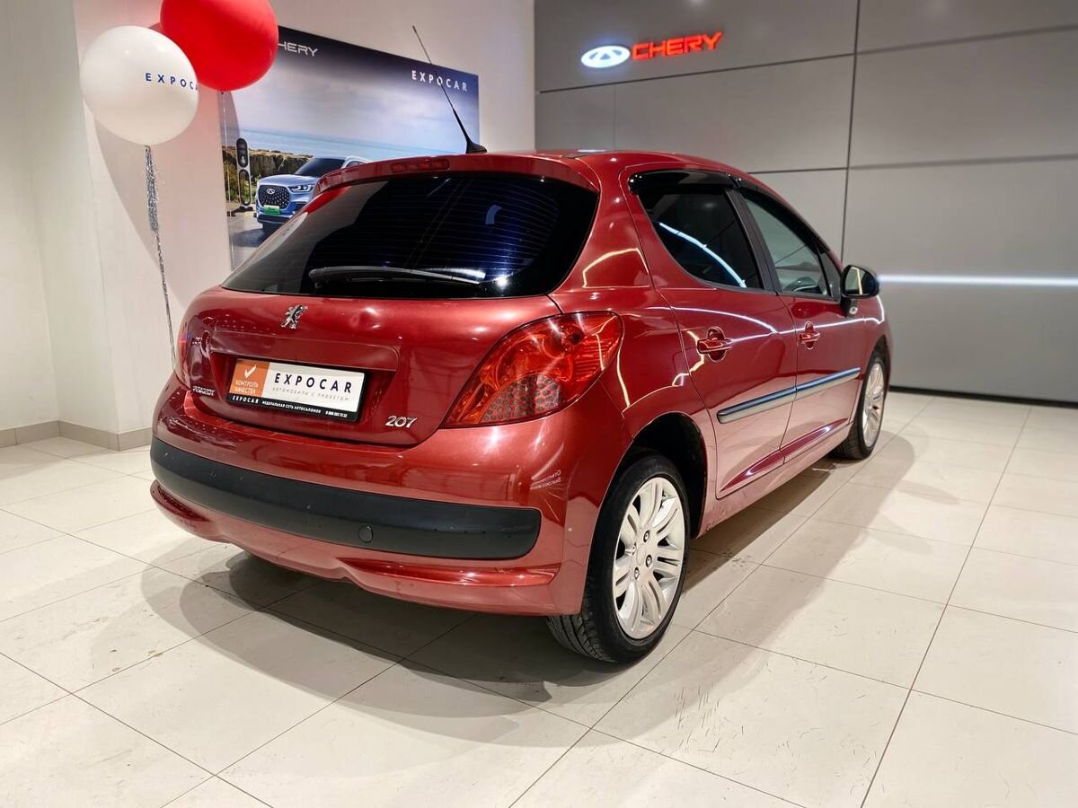 car-image