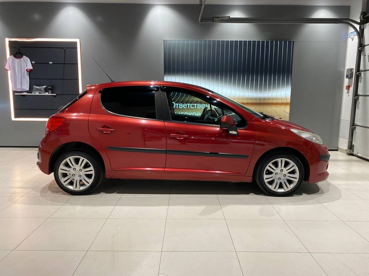 car-image