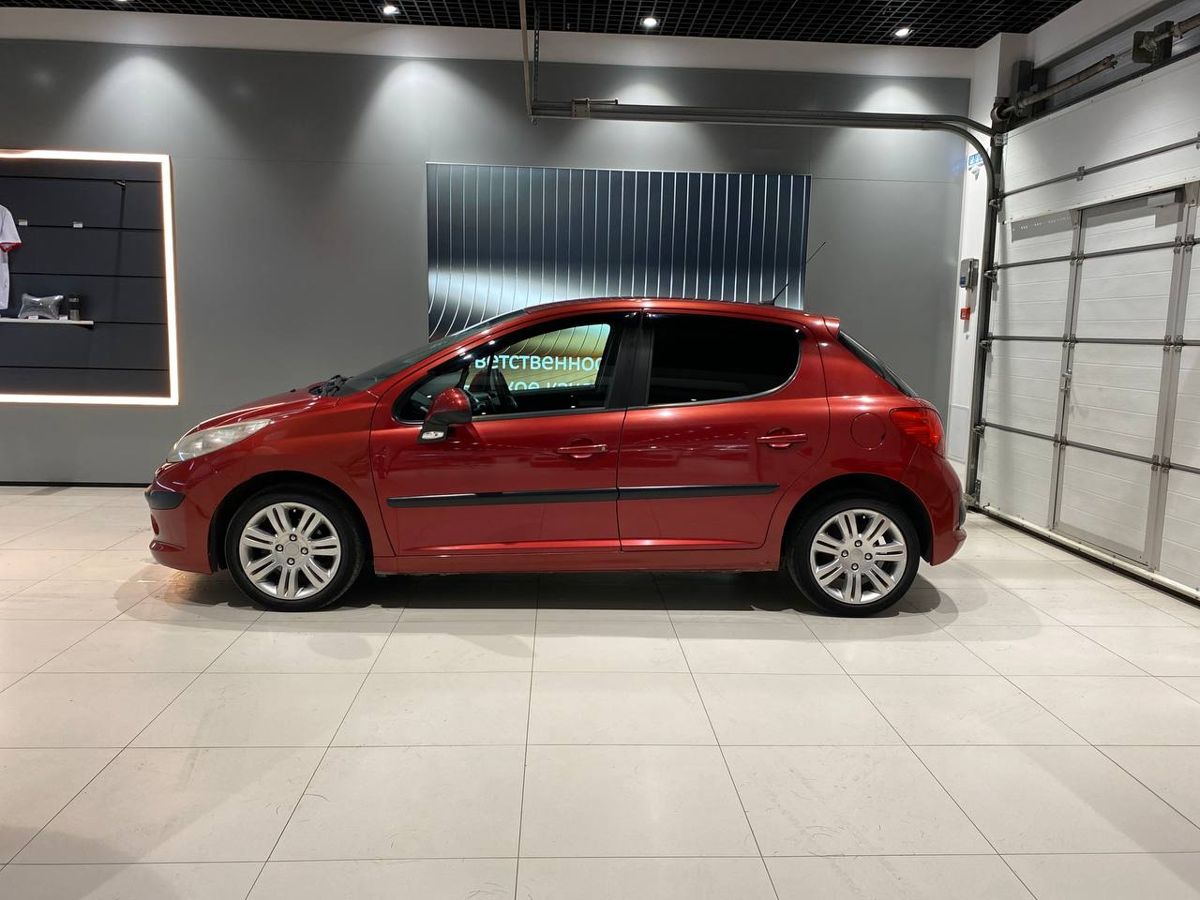 car-image