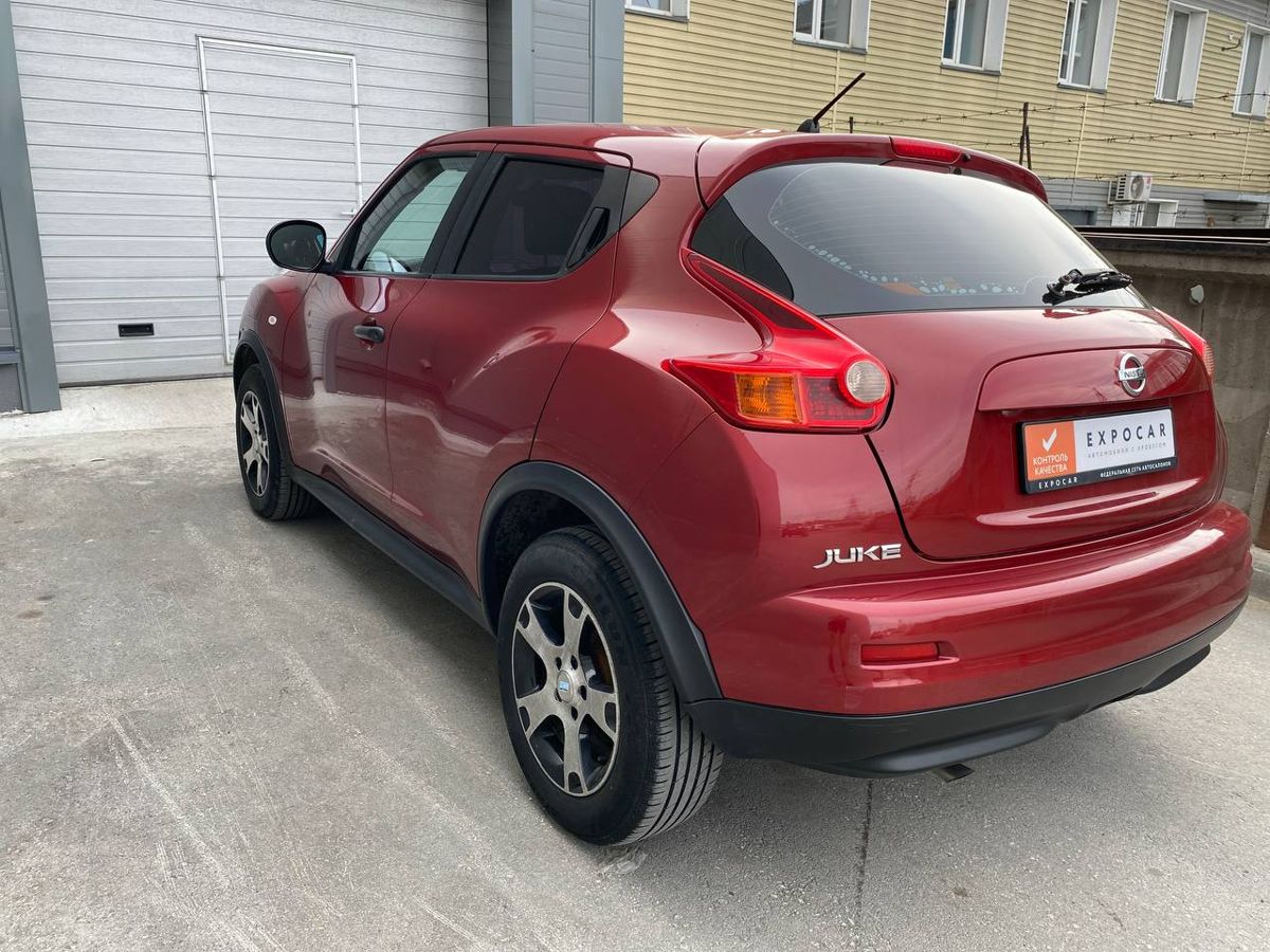 car-image