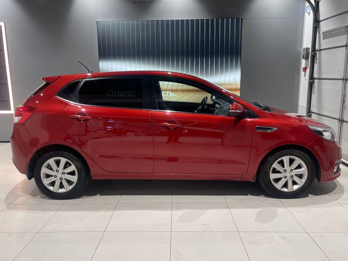car-image