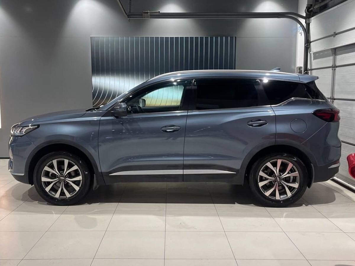 car-image