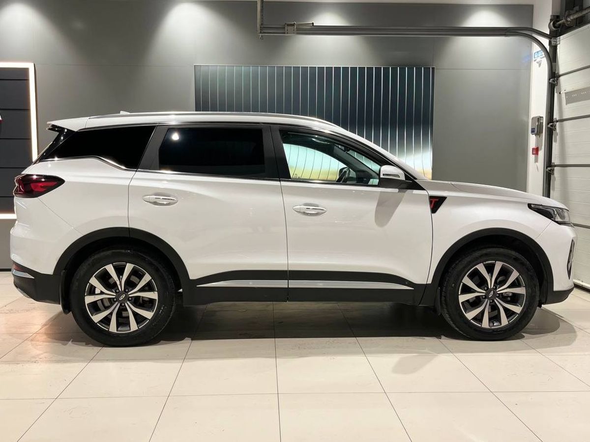 car-image
