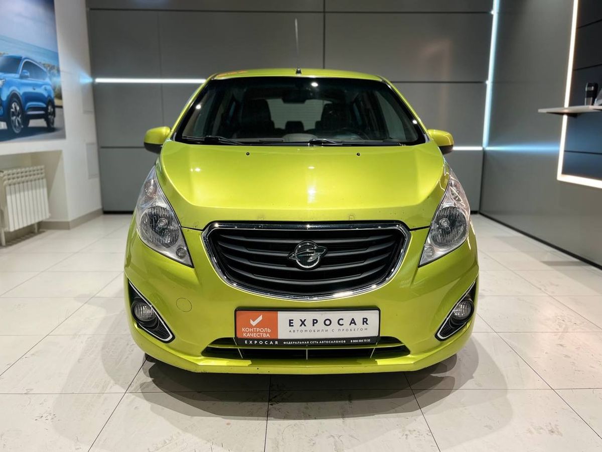 car-image