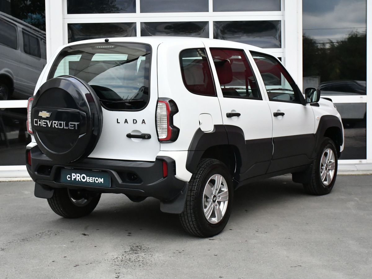 Lada (ВАЗ) Niva Travel