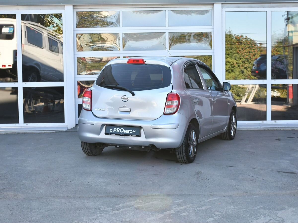 Nissan March