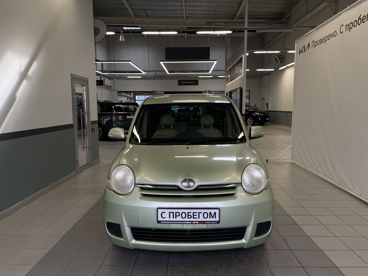 Купить б/у Toyota Sienta 2006 null г., с пробегом 299999 км в Красноярске:  цена 720000