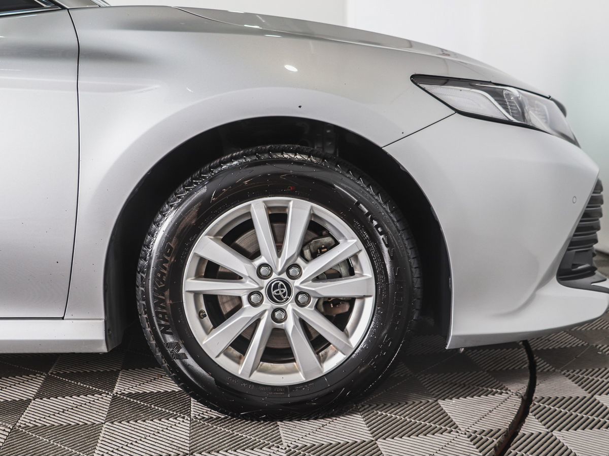 Toyota Camry 2019 21