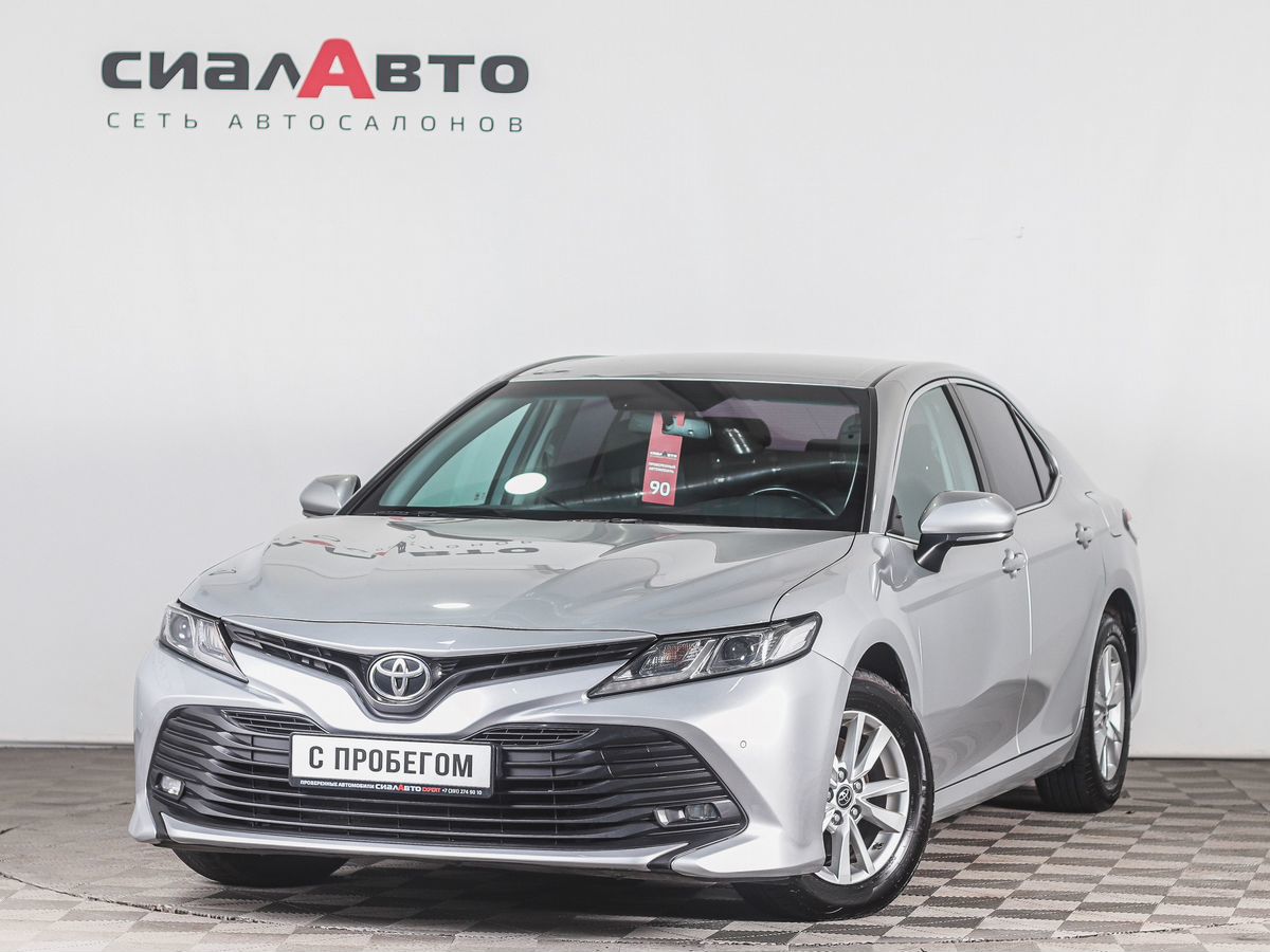 Toyota Camry 2019 3