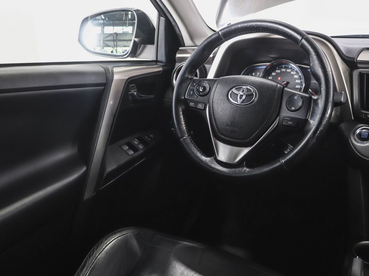 Toyota RAV4 2013 13